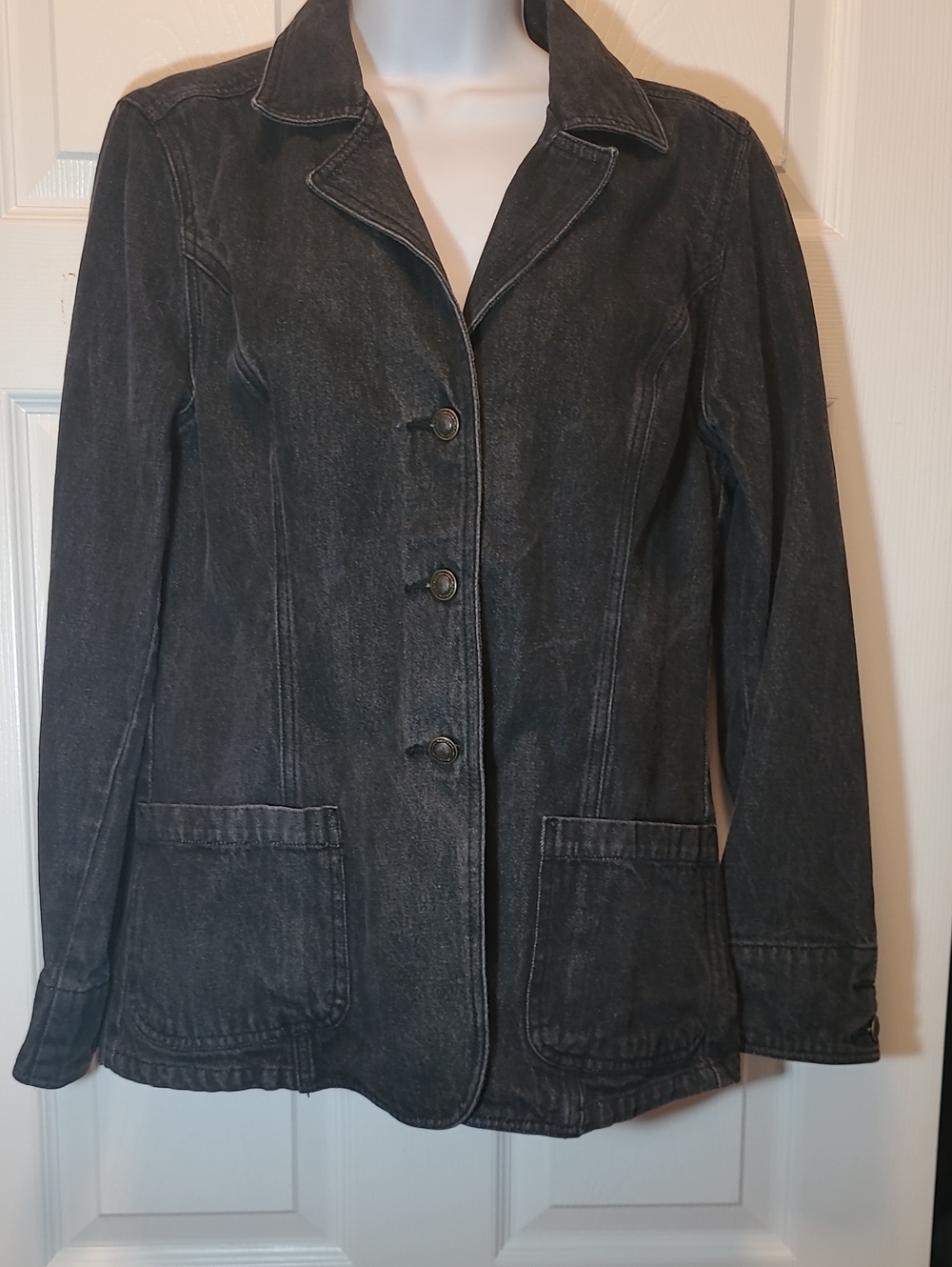 80s Women's Black Washed Denim Jacket with  Pockets